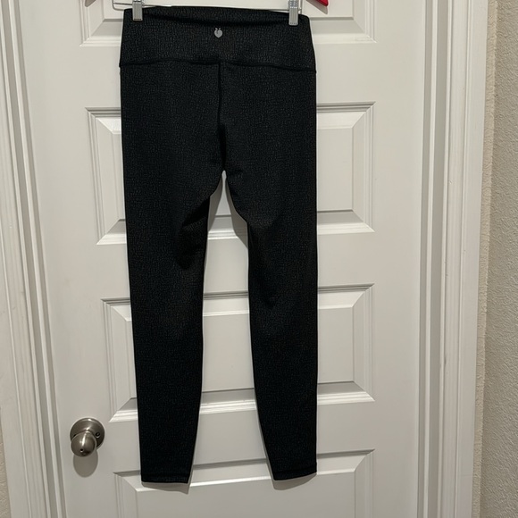 Flex living women’s leggings - Picture 2 of 4